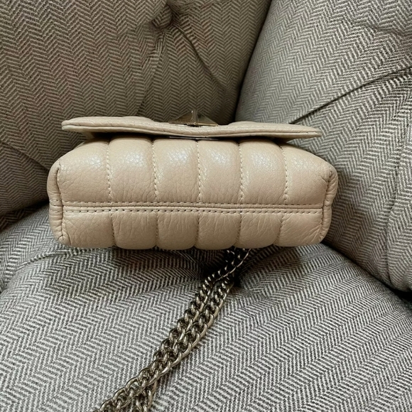 π₯³HPπ₯³Kate Spade Gold Coast Chain Beige Crossbody - Picture 6 of 12